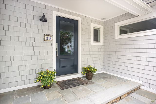30 Standish Road, Jamestown, RI 02835