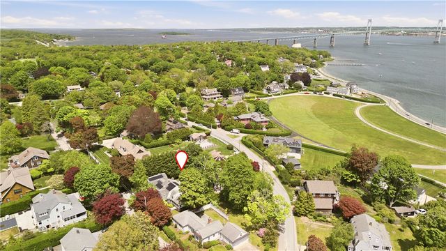 30 Standish Road, Jamestown, RI 02835