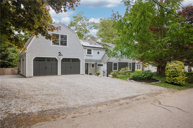 30 Standish Road, Jamestown, RI 02835