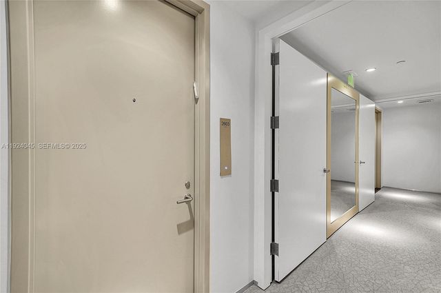 1040 Biscayne Blvd 2603, Miami, FL 33132