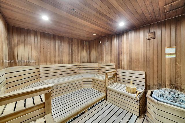 1040 Biscayne Blvd 2603, Miami, FL 33132