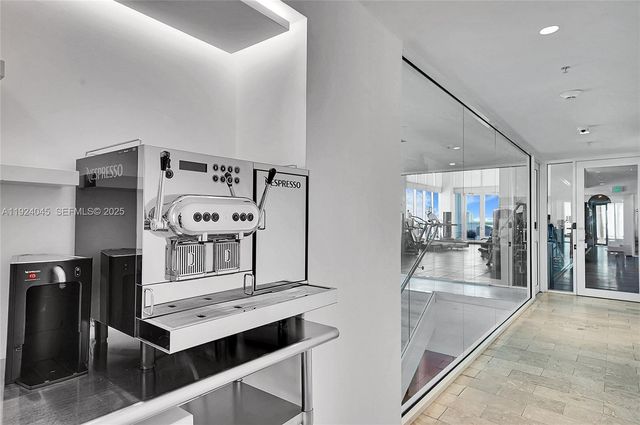 1040 Biscayne Blvd 2603, Miami, FL 33132