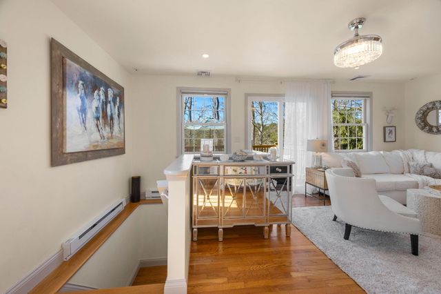 328 Boxberry Hill Road UNIT 328, Teaticket, MA 02536