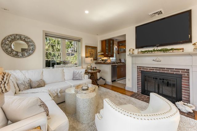 328 Boxberry Hill Road UNIT 328, Teaticket, MA 02536
