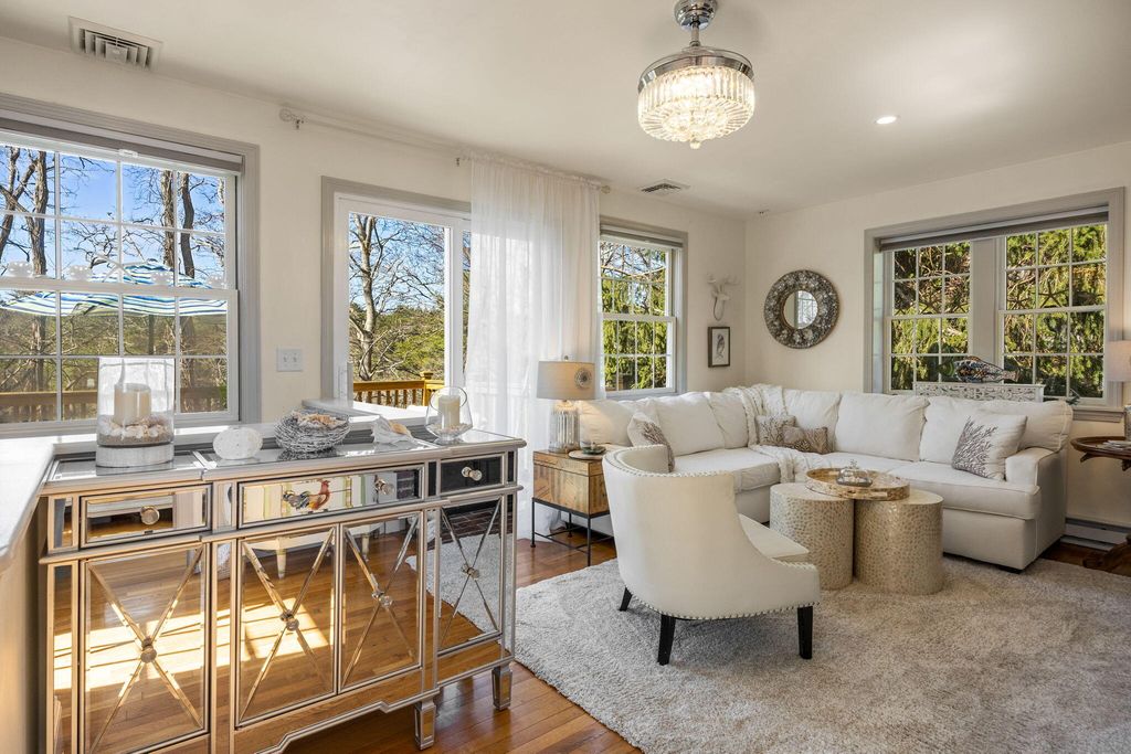 328 Boxberry Hill Road UNIT 328, Teaticket, MA 02536