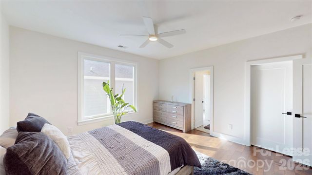 1220 Lomax Avenue, Charlotte, NC 28211