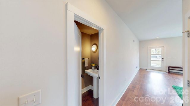1220 Lomax Avenue, Charlotte, NC 28211