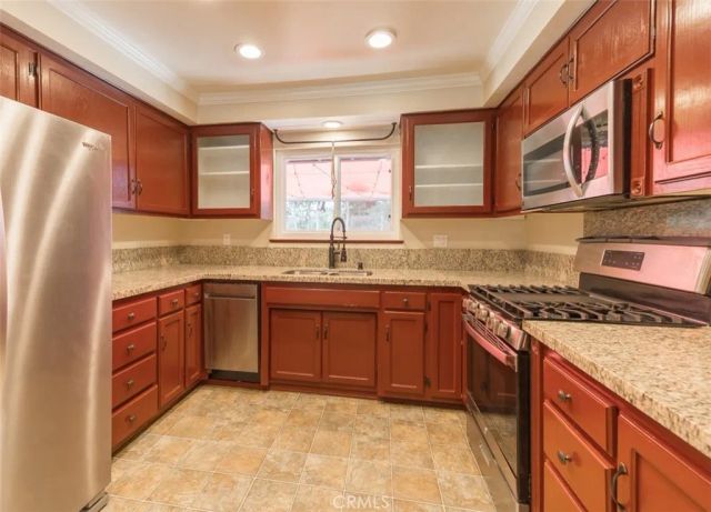 126 Eureka, Big Bear Lake, CA 92315