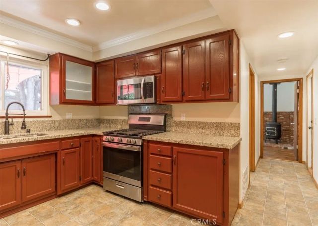 126 Eureka, Big Bear Lake, CA 92315