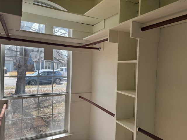 600 W Nash Street, Grapevine, TX 76051