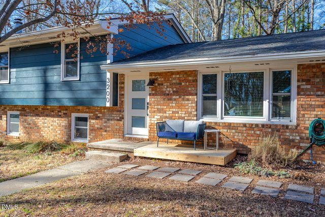 3200 Fairforest Place, Raleigh, NC 27604