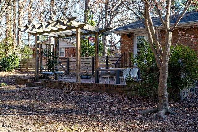 3200 Fairforest Place, Raleigh, NC 27604