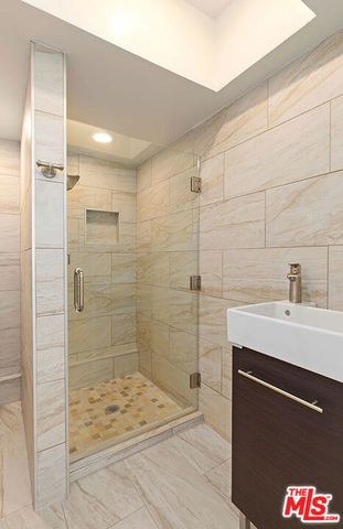 2749 S Sepulveda Boulevard, Los Angeles, CA 90064