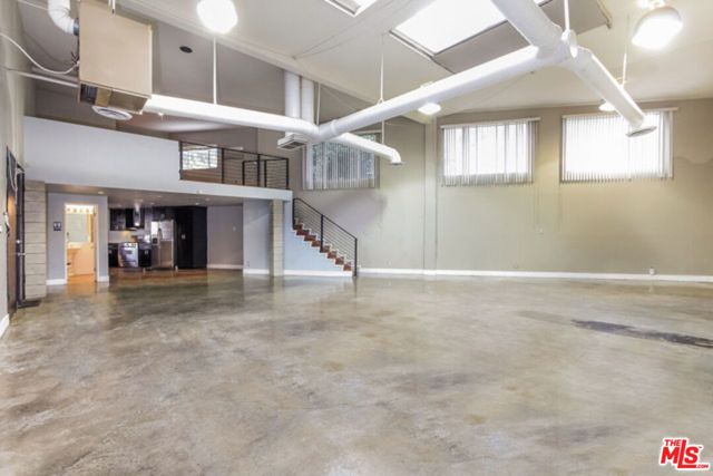 2749 S Sepulveda Boulevard, Los Angeles, CA 90064