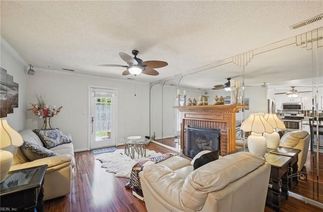 4500 Devonfield RD, Virginia Beach, VA 23456