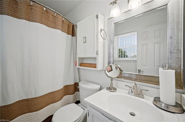 4500 Devonfield RD, Virginia Beach, VA 23456