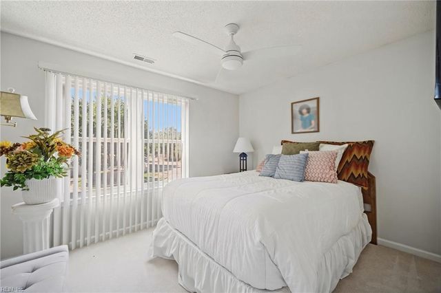 4500 Devonfield RD, Virginia Beach, VA 23456