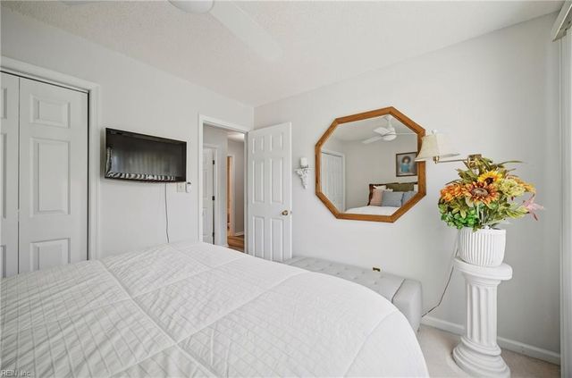4500 Devonfield RD, Virginia Beach, VA 23456