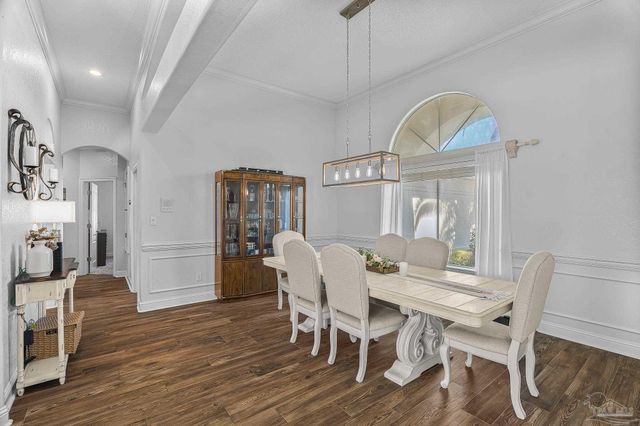 1071 Kelton Blvd, Gulf Breeze, FL 32563