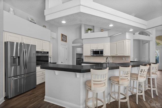 1071 Kelton Blvd, Gulf Breeze, FL 32563