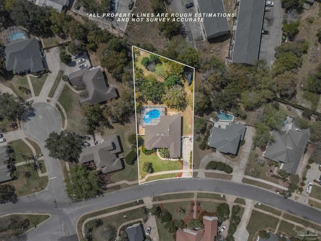 1071 Kelton Blvd, Gulf Breeze, FL 32563