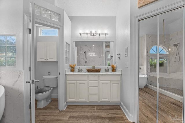 1071 Kelton Blvd, Gulf Breeze, FL 32563