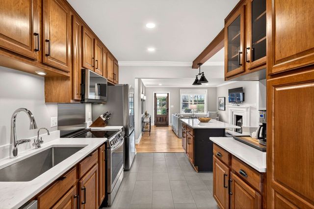 217 Lewisburg Ave, Franklin, TN 37064