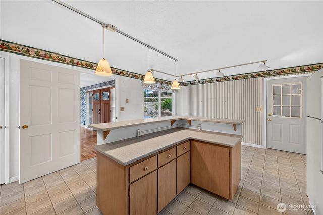 9309 Peacock Hill Avenue, Gig Harbor, WA 98332