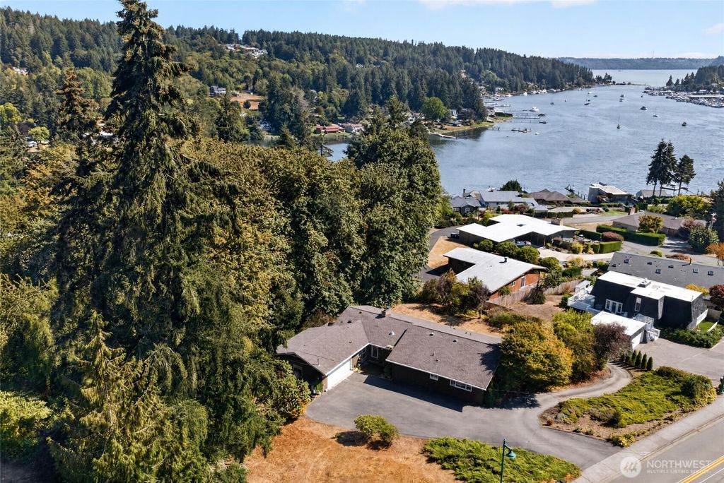 9309 Peacock Hill Avenue, Gig Harbor, WA 98332