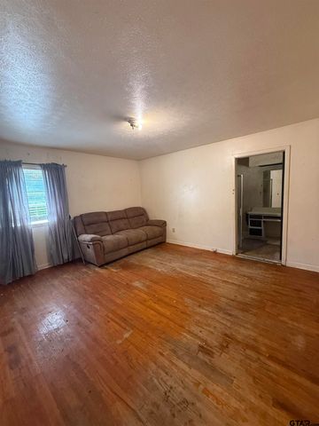 200 Scenic Loop, Hawkins, TX 75765