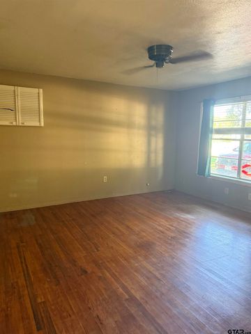 200 Scenic Loop, Hawkins, TX 75765