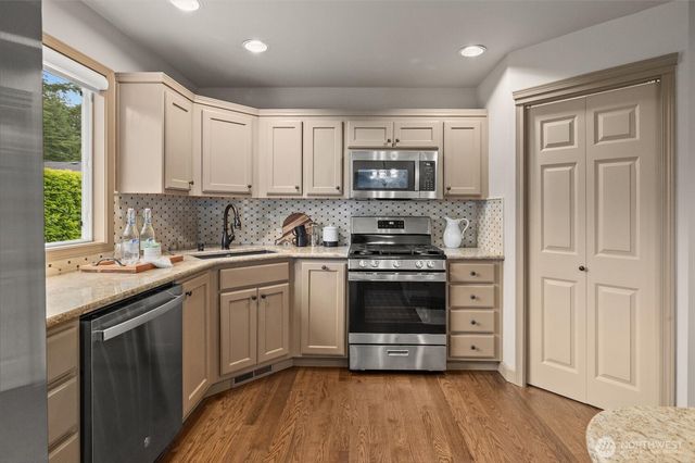 256 Scotland Drive, Camano Island, WA 98282