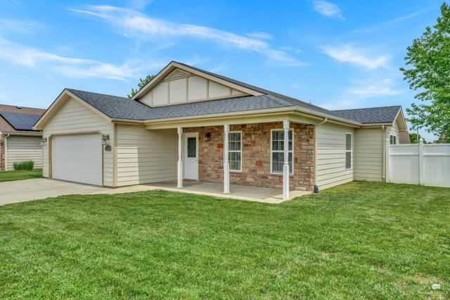 2520 Buttonwood Drive, Manhattan, KS 66502