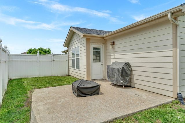 2520 Buttonwood Drive, Manhattan, KS 66502