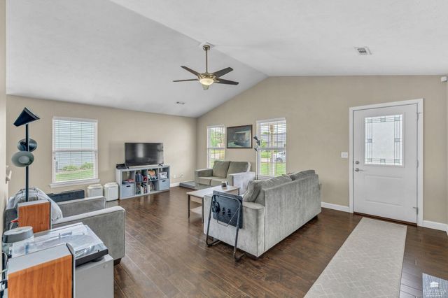 2520 Buttonwood Drive, Manhattan, KS 66502