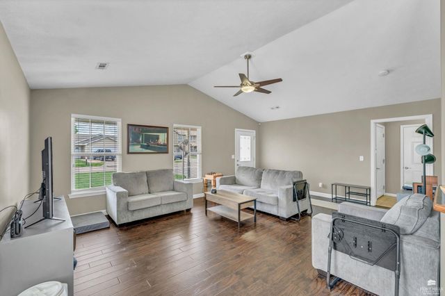 2520 Buttonwood Drive, Manhattan, KS 66502