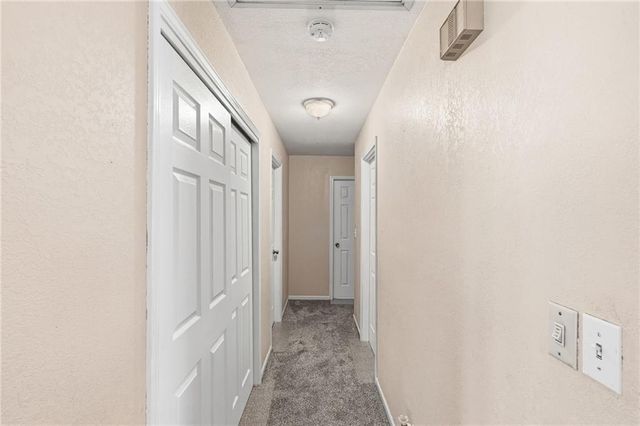 430 Chestnut Drive, Marshall, MO 65340