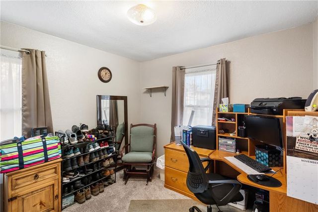 430 Chestnut Drive, Marshall, MO 65340