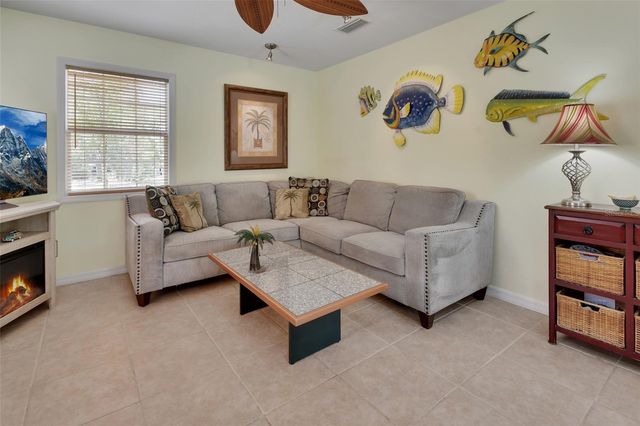 4611 GRAND AVENUE, De Leon Springs, FL 32130