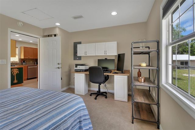 4611 GRAND AVENUE, De Leon Springs, FL 32130