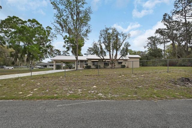 4611 GRAND AVENUE, De Leon Springs, FL 32130