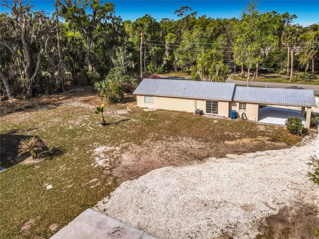 4611 GRAND AVENUE, De Leon Springs, FL 32130