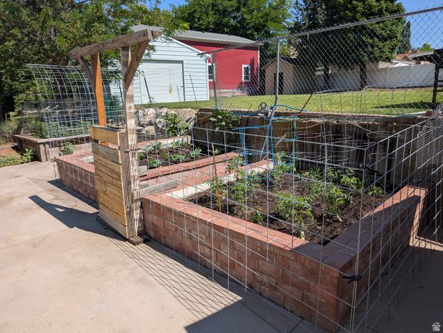 1515 E GENTILE ST, Layton, UT 84040