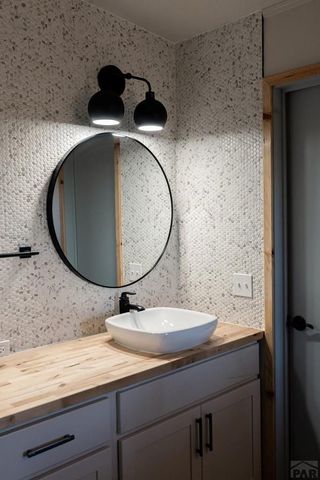 1017 County Rd 521.3, Walsenburg, CO 81089