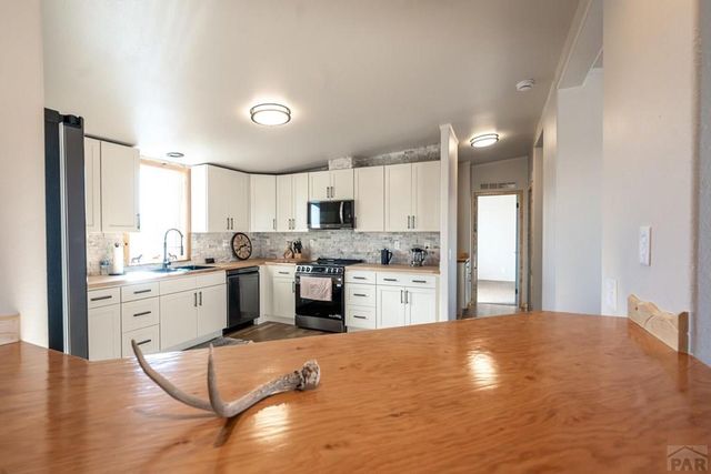 1017 County Rd 521.3, Walsenburg, CO 81089