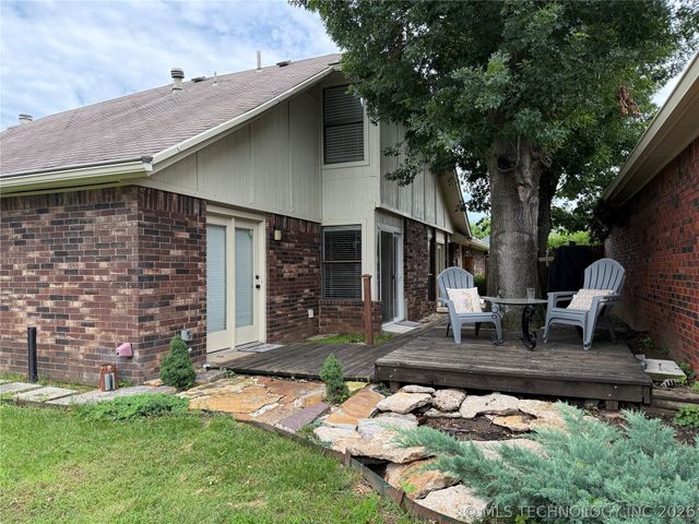 5215 E 90th Street, Tulsa, OK 74137