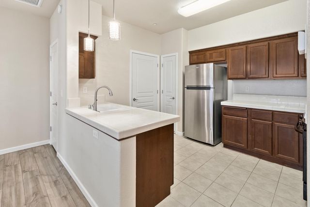 9640 Coney Island Cir, Elk Grove, CA 95758