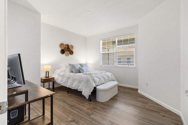 9640 Coney Island Cir, Elk Grove, CA 95758