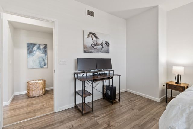 9640 Coney Island Cir, Elk Grove, CA 95758