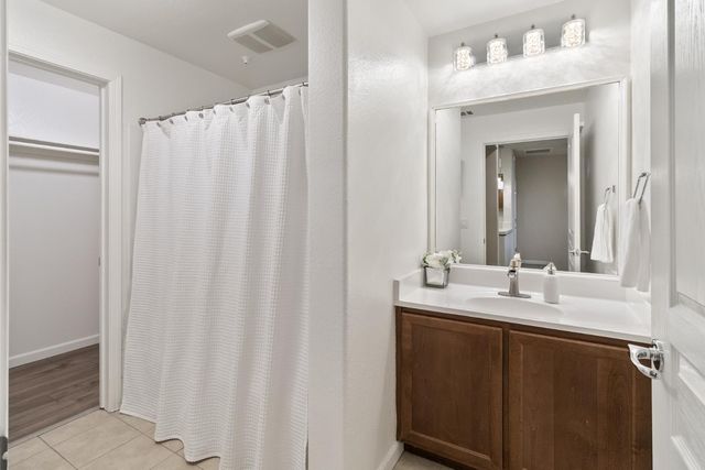 9640 Coney Island Cir, Elk Grove, CA 95758